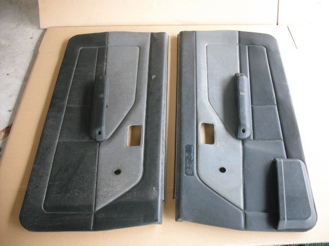 『B262』AE86,4A-GEU,4AG,レビン ハッチ 後期,左右 ドアトリム,x61p 個人宅発送不可です。トレノ ハッチ アペックス AE85 GTV拍卖