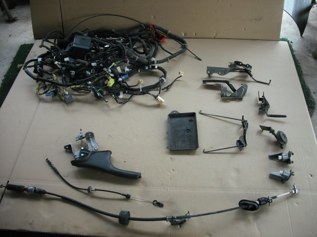 『B263』RJ1,EN07,スバル R1,S,室内 リア ? メインハーネス,ヒューズボックス,サイドレバー アクセルワイヤー バッテリーステー e52z拍卖