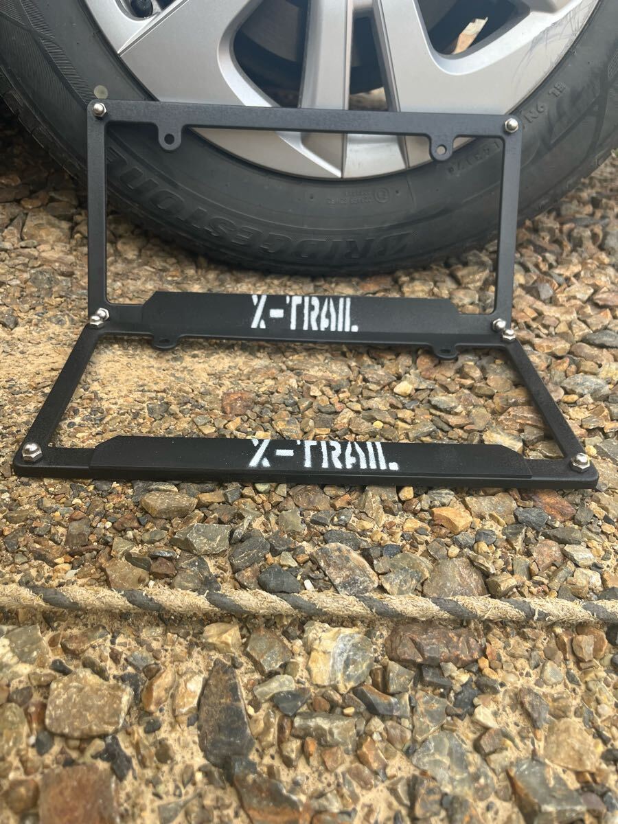 日産 エクストレイル t30 t31 t32 t33 ナンバーフレーム 前後セット拍卖