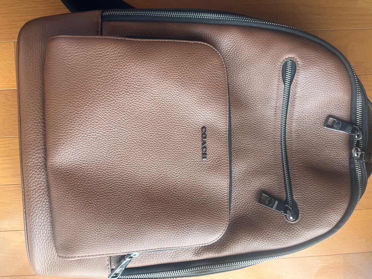 COHCH コーチ リュック ベージュ 新品未使用です。大容量バック16ほど入ります。拍卖