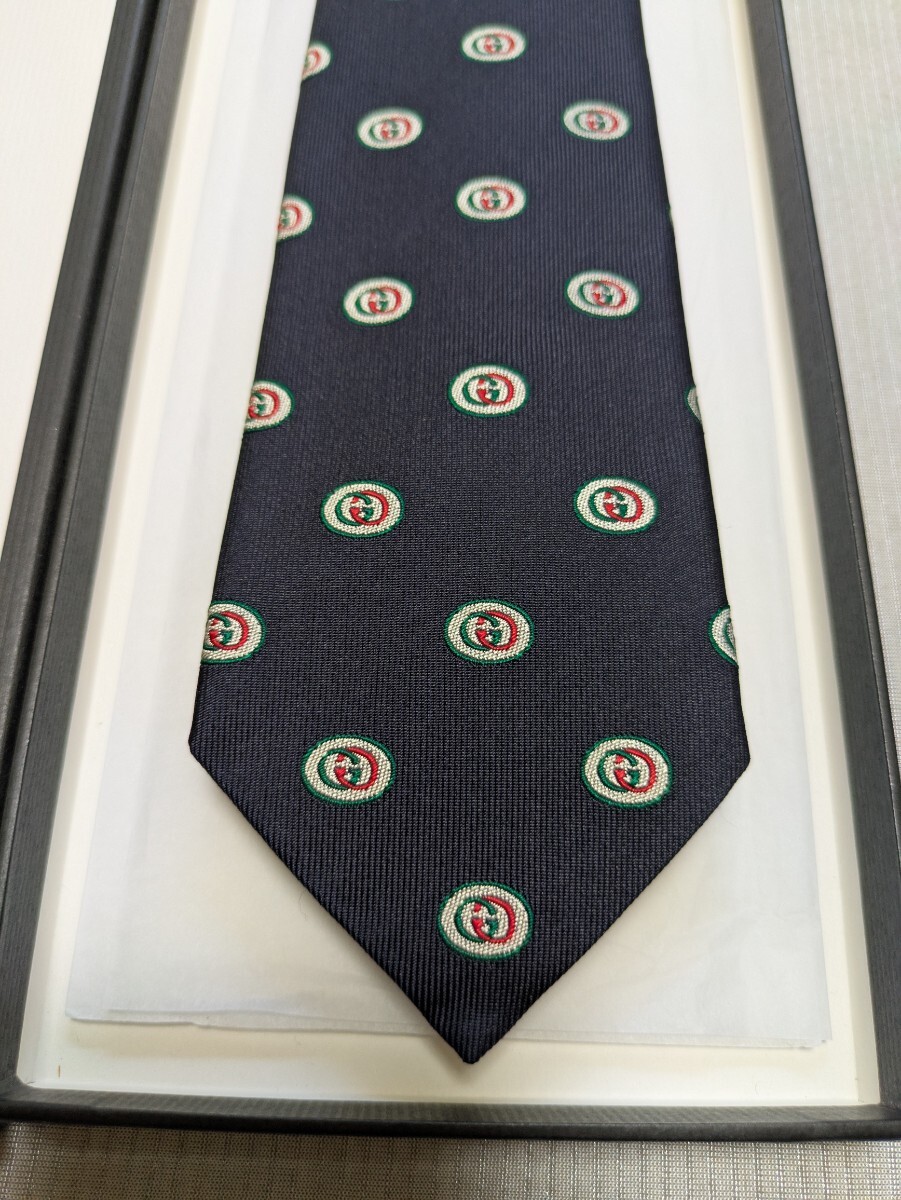 ★新品未使用 !現行タグGUCCI グッチ GG柄 Bee刺繍 ジャガード ネクタイ7.5cm幅 ネイビー 箱付拍卖