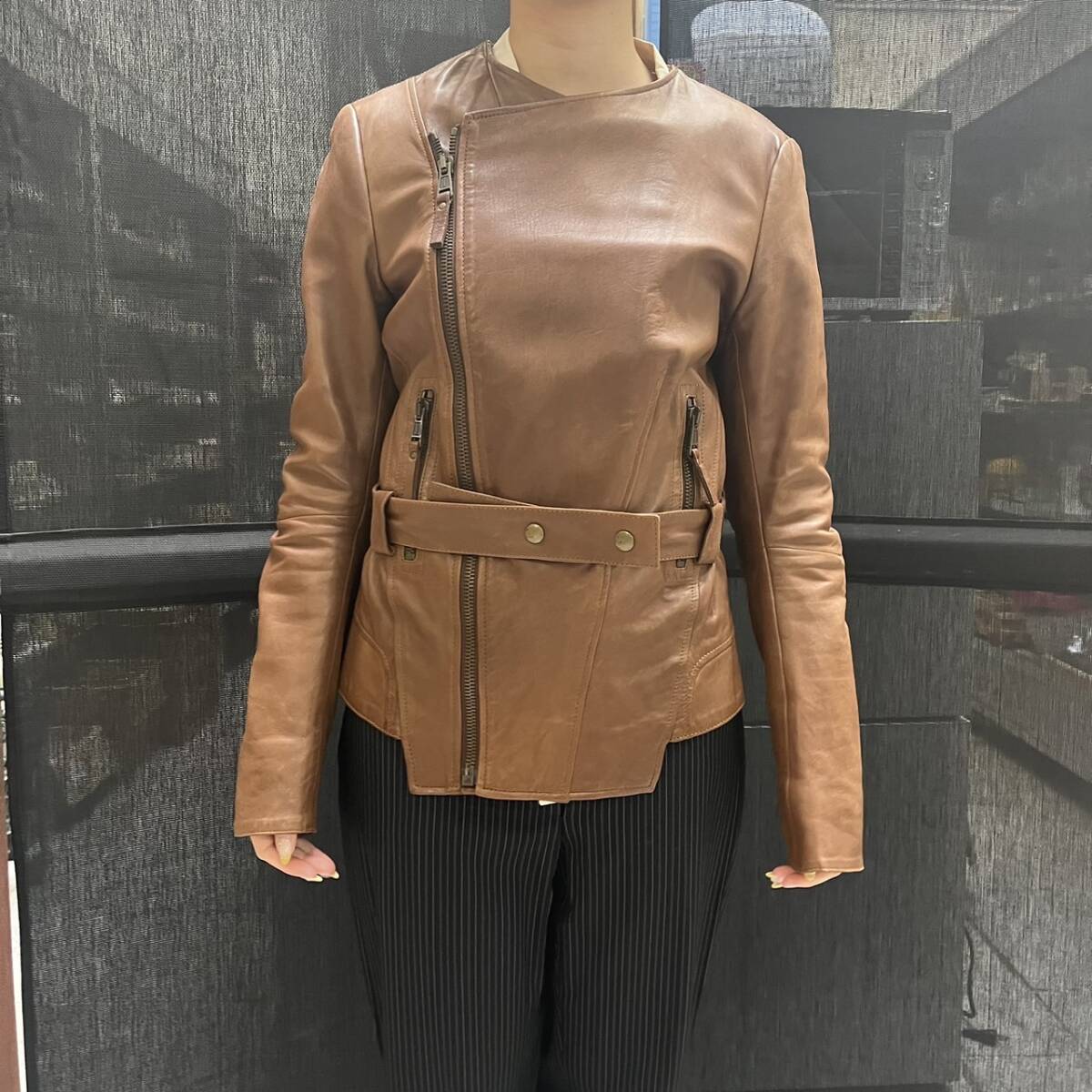 ♭M♭ BALENCIAGA.LEATHER レザージャケット 中古品 レディース 42 バレンシアガ ♭J-250501拍卖