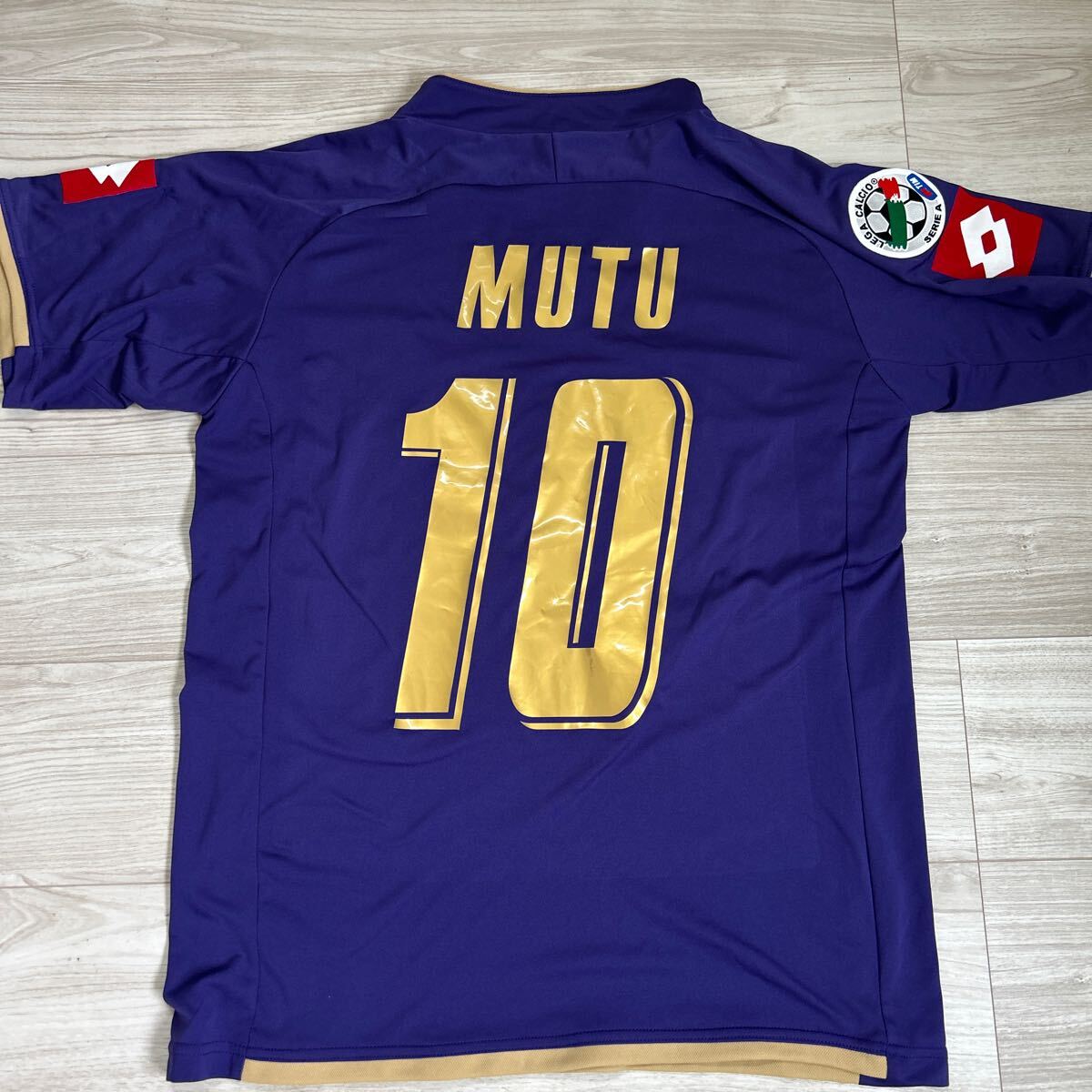 ムトゥ フィオレンティーナ ホーム #10 サイズ M セリエA サッカー ルーマニア トヨタ ルーマニア 希少拍卖