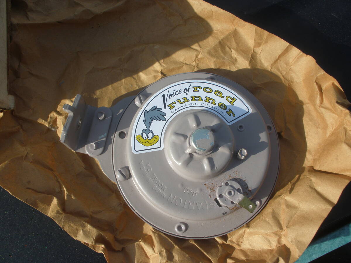 旧車・絶版車・プリムス ロードランナー ホーン マッスルカー ホットロッド ビンテージ アメ車 未使用 超希少拍卖