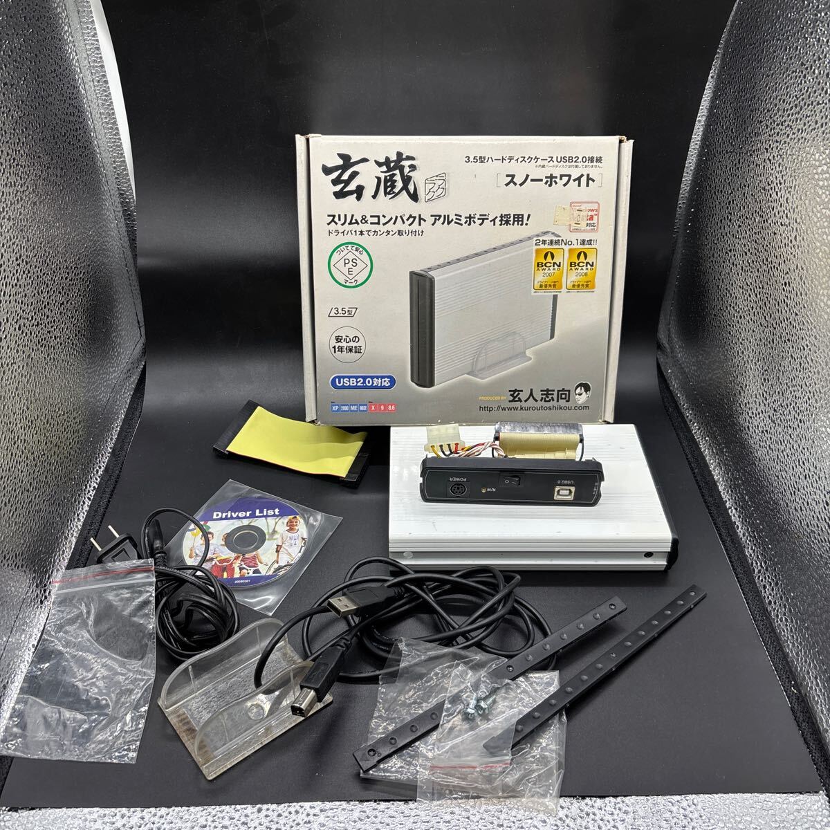 固 No.6024 IDEハードディスク用外付けケース 玄人志向 GW3.5AI-U2/SW ドライブ増設ケース (GW3.5AI-U2/SW) 動作未確認ジャンク拍卖