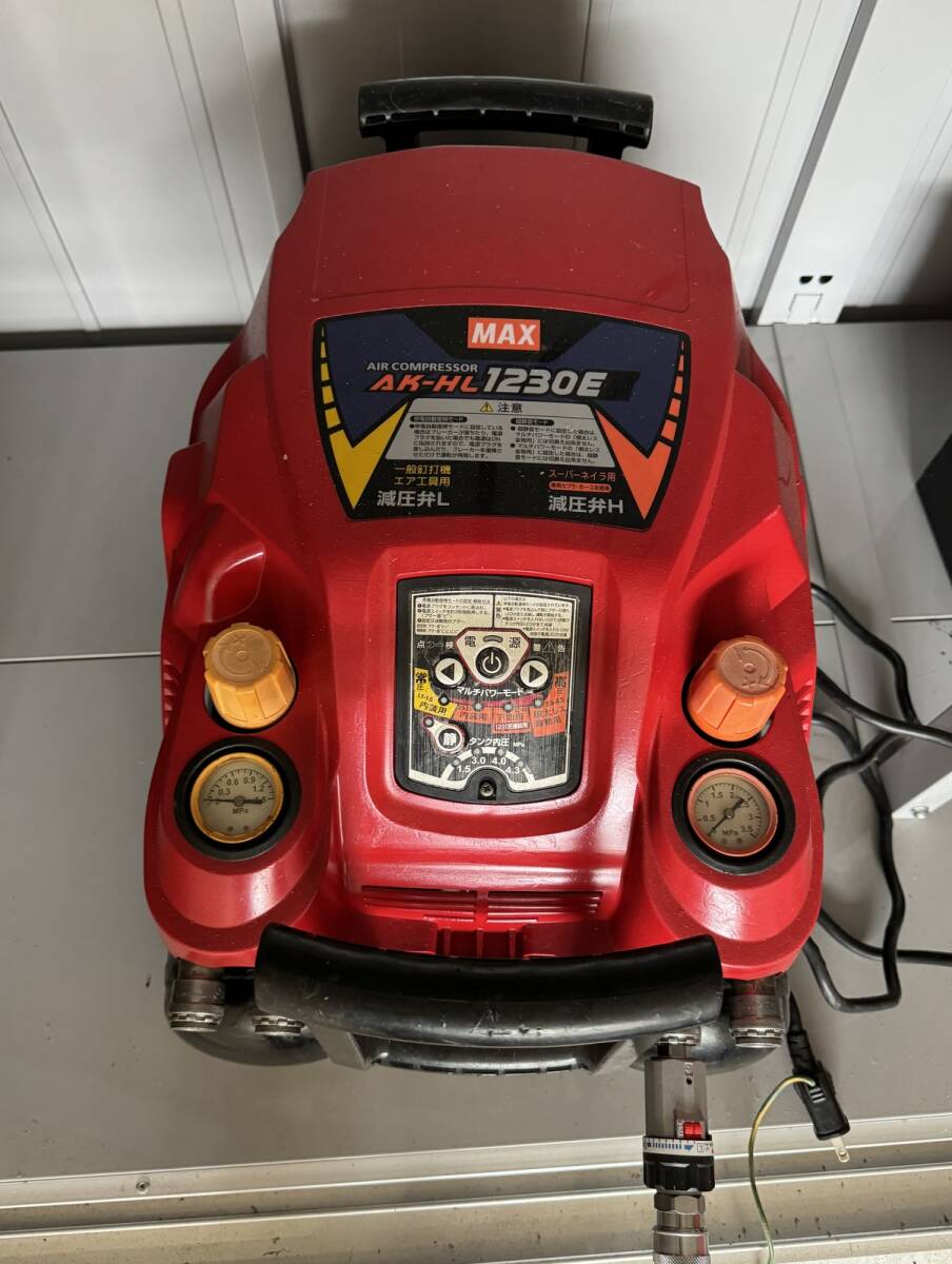 MAX マックス AK-HL 1230E II エアーコンプレッサー 通電確認済拍卖