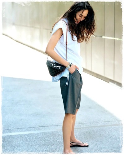 CELINE★セリーヌ ショルダーバッグ トライアングル トリオンフ 美品 斜め掛け ポシェット拍卖