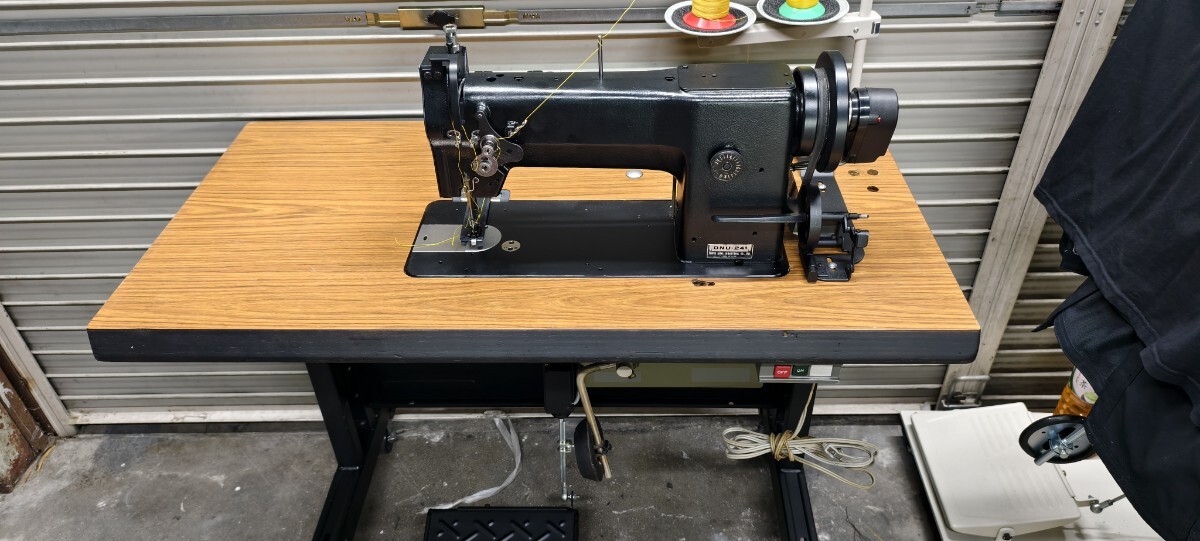 JUKI 総合送りミシン DNU-241 100Vサーボモーター拍卖