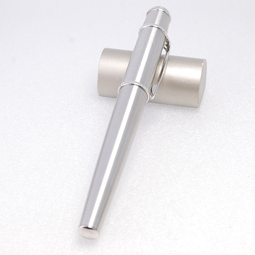 カルティエ ディアボロ ドゥ カルティエ 万年筆 ヘアラインシルバー ペン先 18K-750/両用式 筆記確認済み(16143)拍卖