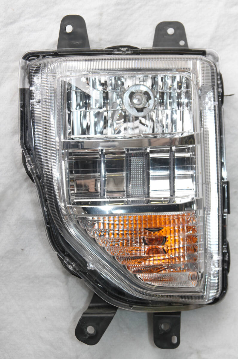 令和4年式 三菱 ekクロススペース 5AA-B37A 純正フォグランプ H16 ウィンカー ポジション球 左側 L拍卖