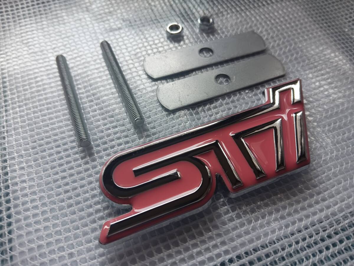 【ゆうパケット送料込】STI 3Dエンブレム (Fグリル用) ピンク/メッキ 縦3.6cm×横9.3cm 金属製 スバル 拍卖
