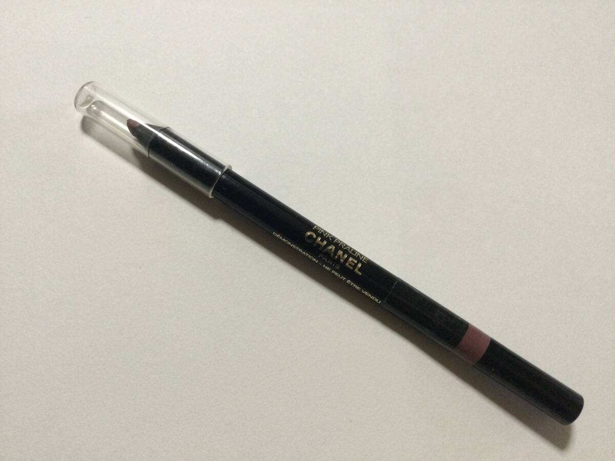 43 シャネル ル クレイヨン グロス #ピンク プラリン拍卖