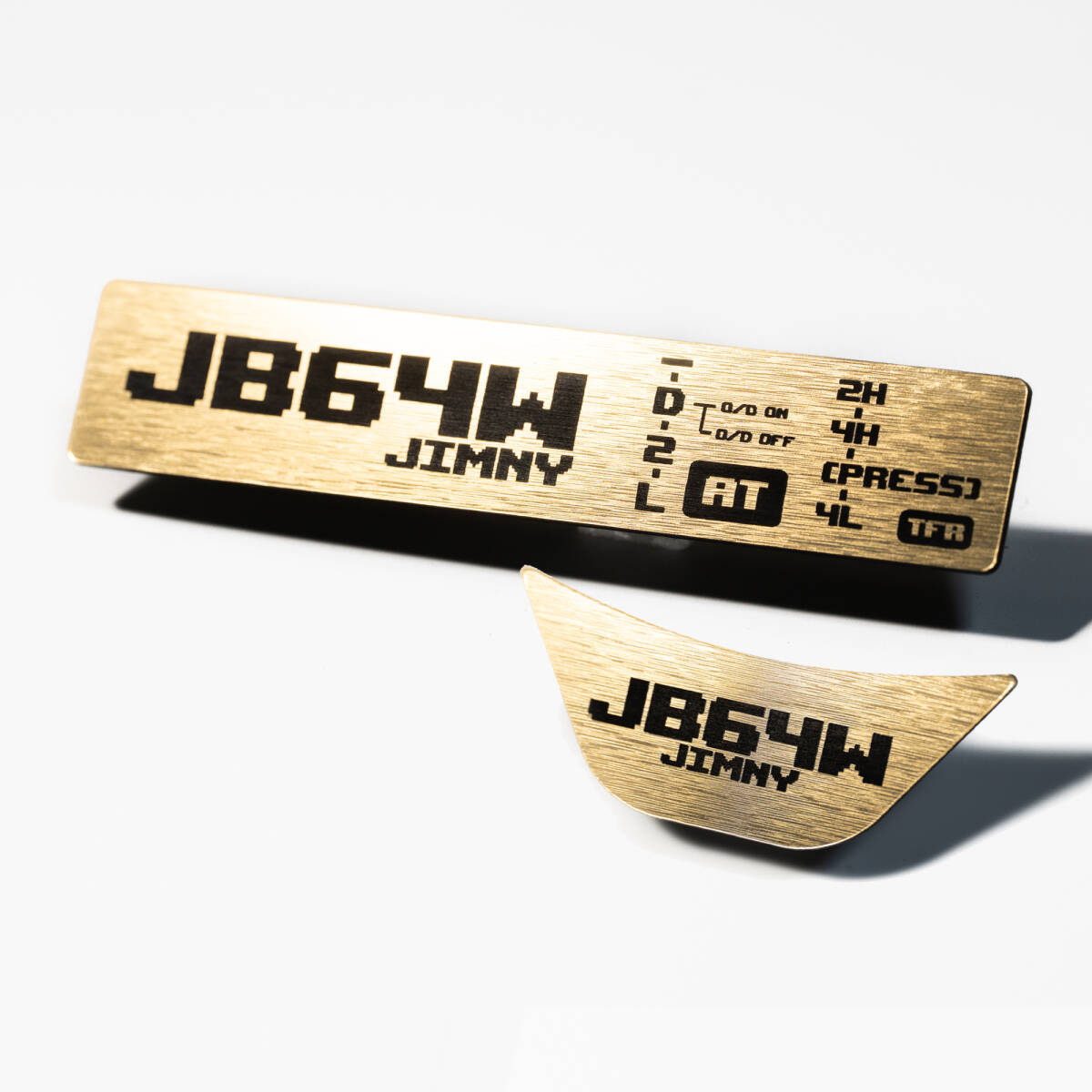 スズキ ジムニー(JB64W)用 シフトパターンプレートセット(AT/アンティークゴールド)拍卖