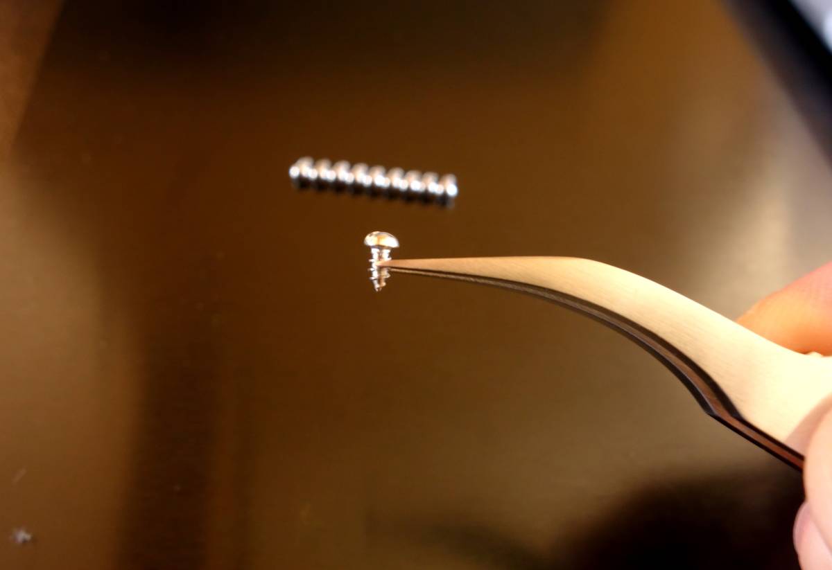 在庫僅少となりました。 最小サイズ!へドンルアー補修に♪ 高品質ステンレス製 マイナスネジ M2×4mm 小頭径 20本 送料込拍卖