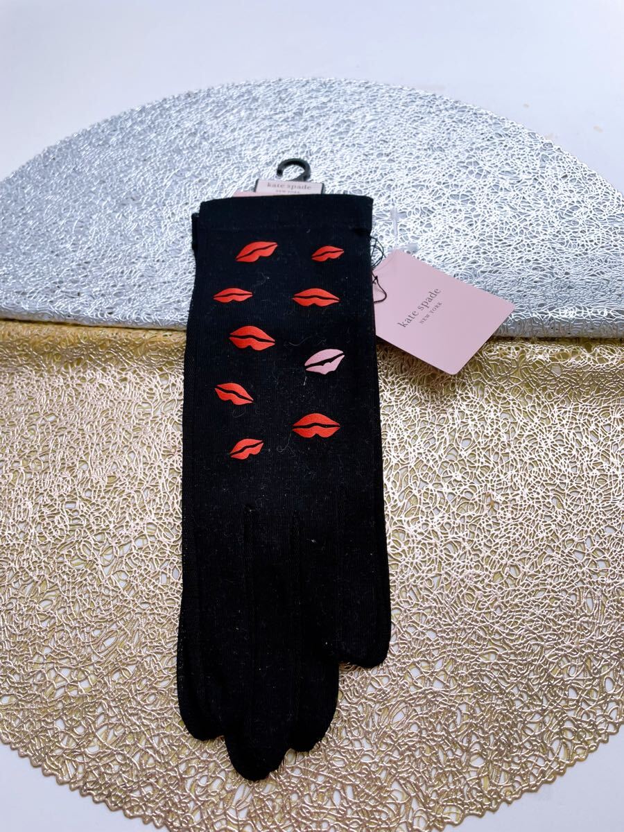 新品 Kate spade ケイトスペード リップ柄グローブ 黒 日焼け防止手袋 ストレッチ 拍卖