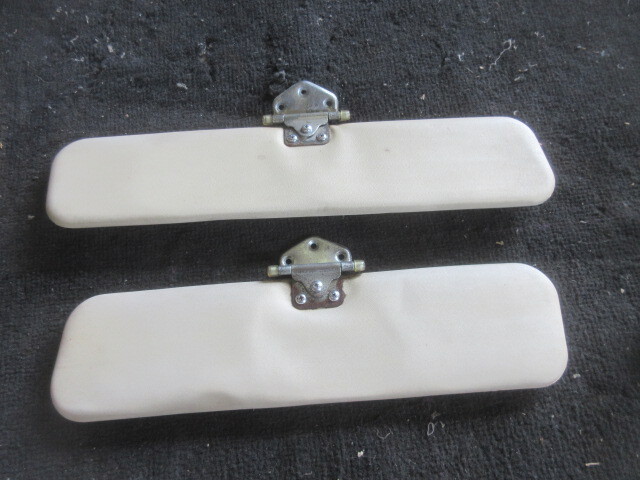 ★①R7G9463 PC20 サニーキャブ 純正左右サンバイザーセット チェリーキャブ 修理やストック等に拍卖