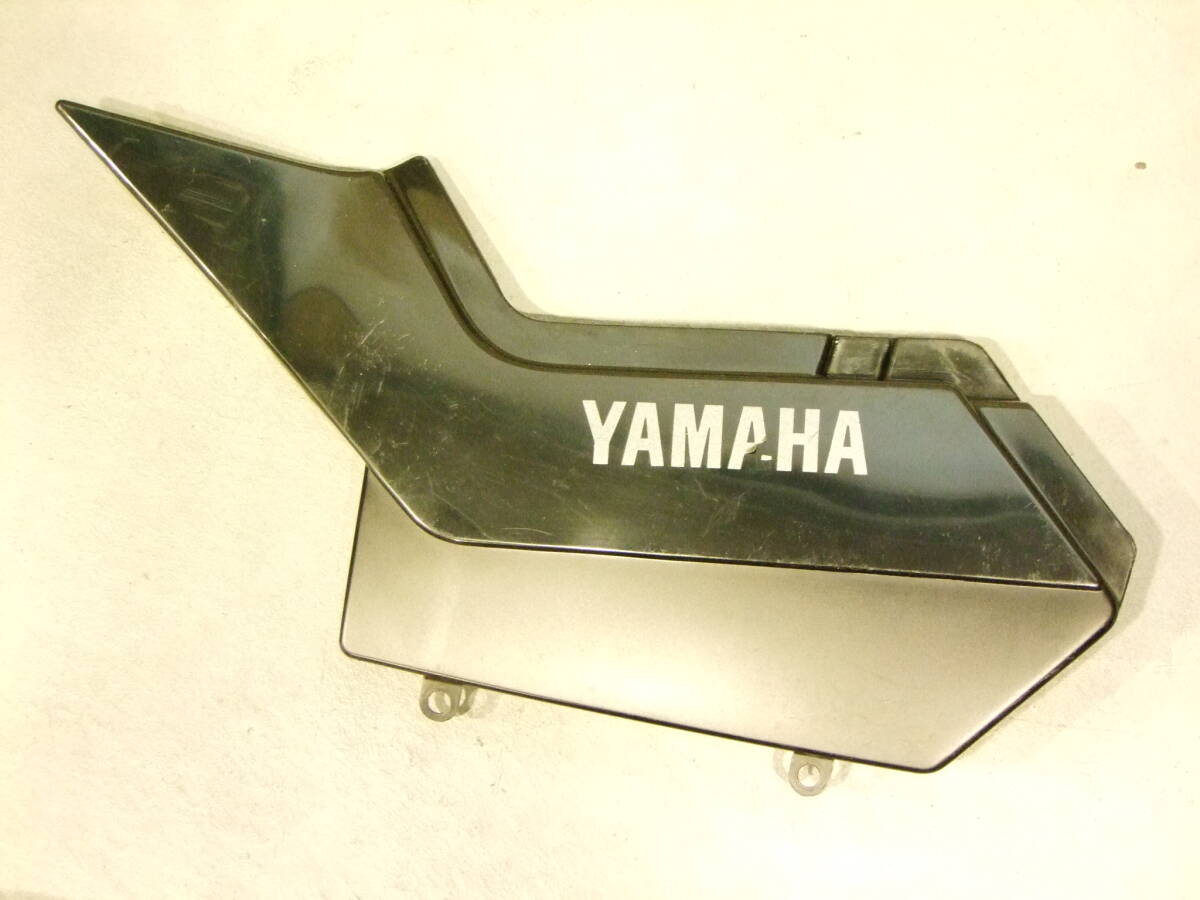 TW200 TW225 中古 純正 左サイドカバー拍卖