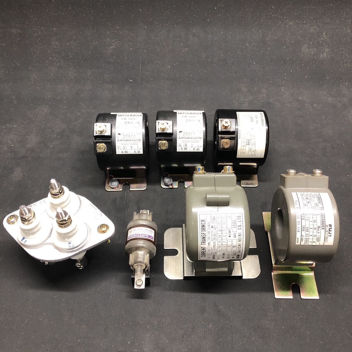 H2529 計器用変流器 / サージアブソーバー / オムロン電極保持器拍卖