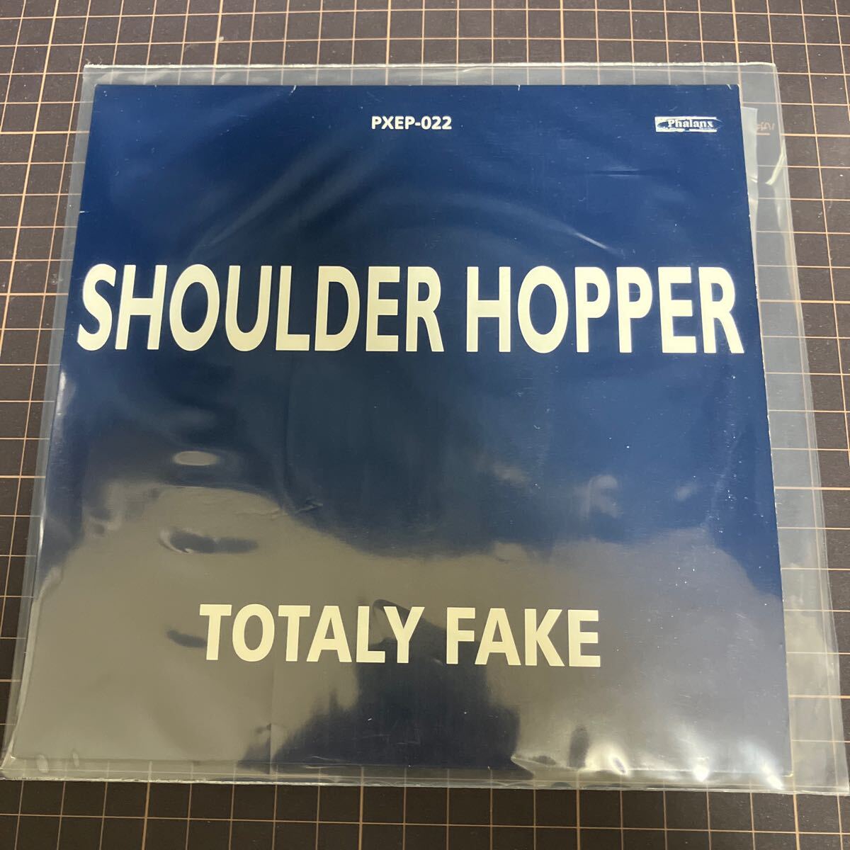 SHOULDER HOPPER / TOTALY FAKE拍卖