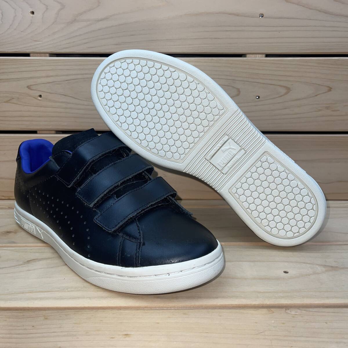 プーマ コートスター V フレンチ 23.5cm 税込定価14850円 ブラック ブルー PUMA COURT STAR V FRENCH ベルクロ 黒 青 天然皮革 ② **拍卖