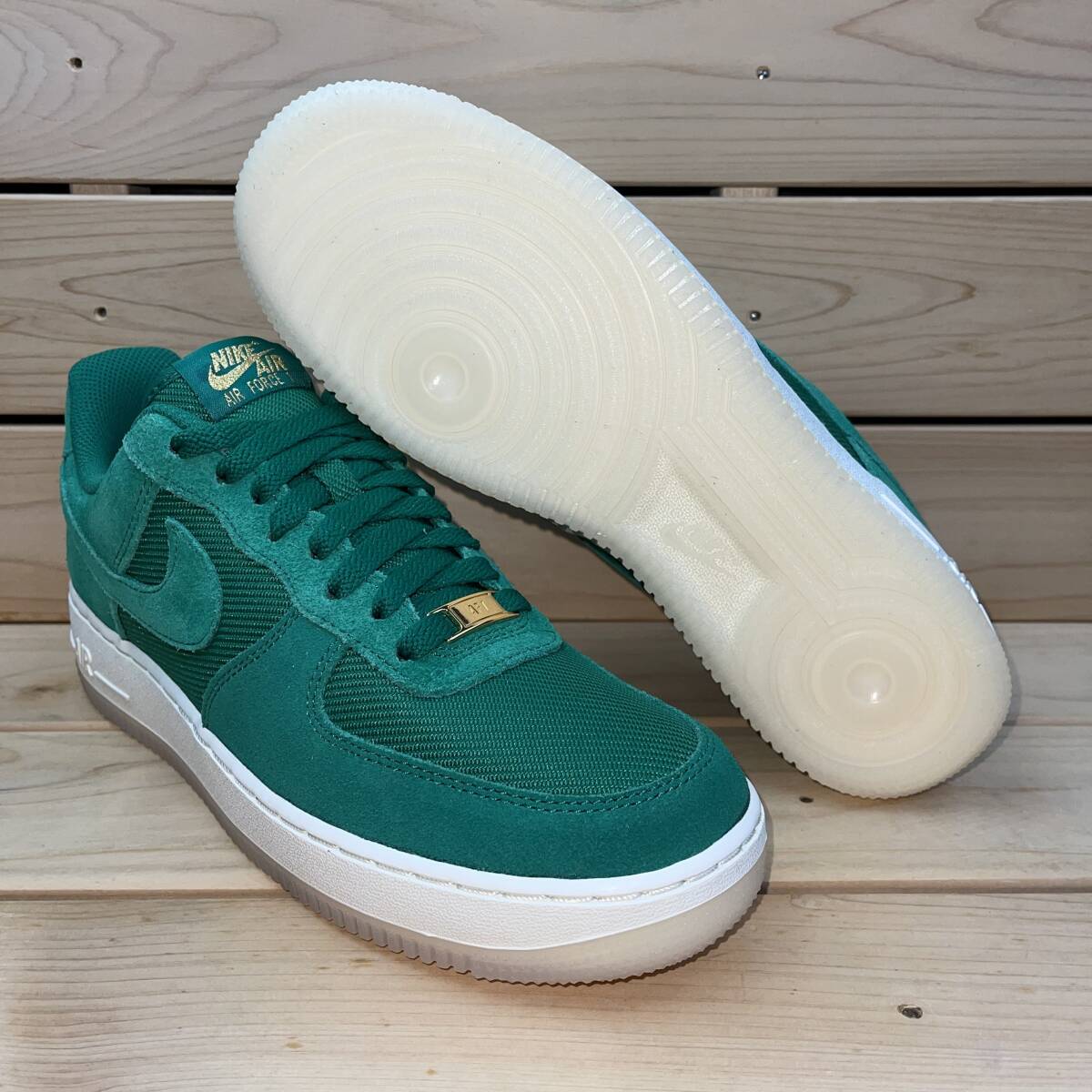 ナイキ 31cm ナイキ エア フォース 1 07 LV8 グリーン ホワイト NIKE AIR FORCE 1 '07 LV8 メンズ スニーカー 緑 白 天然皮革拍卖