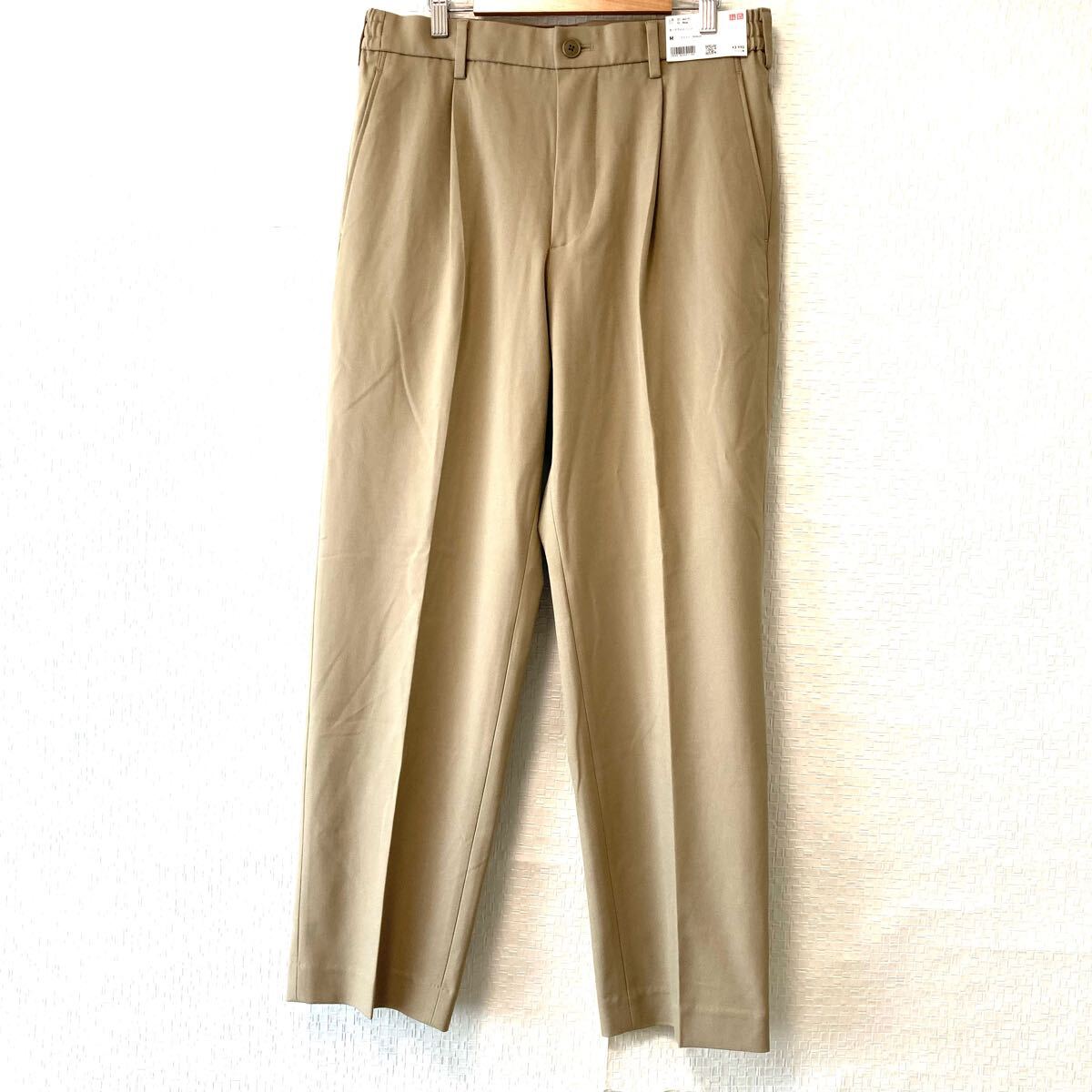 新品タグ付き!【UNIQLO】ユニクロ タック ワイド パンツ ドレープ センタープレス スラックス ビジネス フォーマル ベージュ M/Y31334UU拍卖