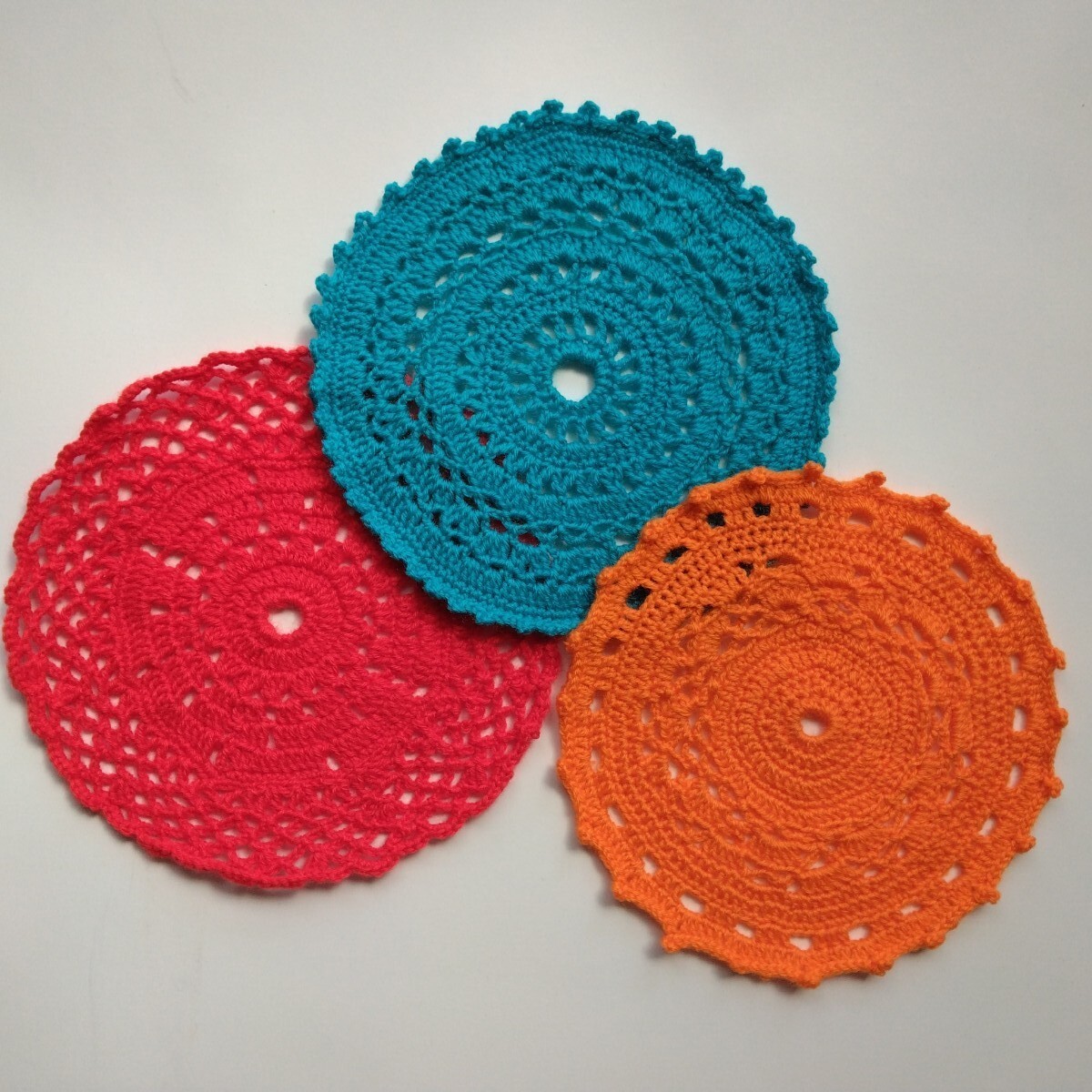 【未使用】ハンドメイド/アクリルたわし/3セット/3枚組/エコたわし/レース編み/鍋敷き/鍋置き/花瓶敷き拍卖