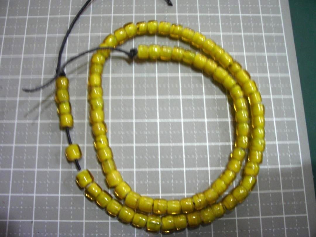 ホワイトハーツビーズ 一連 黄色拍卖