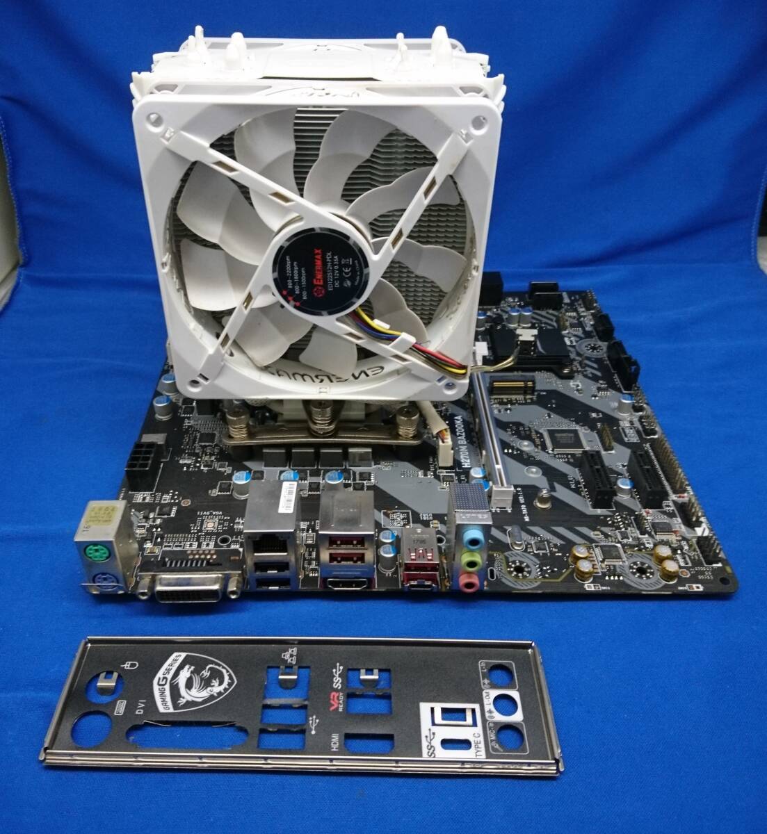 【4点セット】「マザー:msi H270M BAZOOKA」+「CPU:Core i5-7400」+「メモリ:DDR4 4GB」+「クーラー:ENERMAX ETS-T40F-W」 ジャンク拍卖