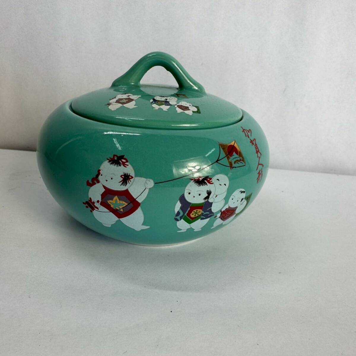 九谷 加賀人形 蓋付き 入れ物 小物入れ 陶器 Z陶2拍卖