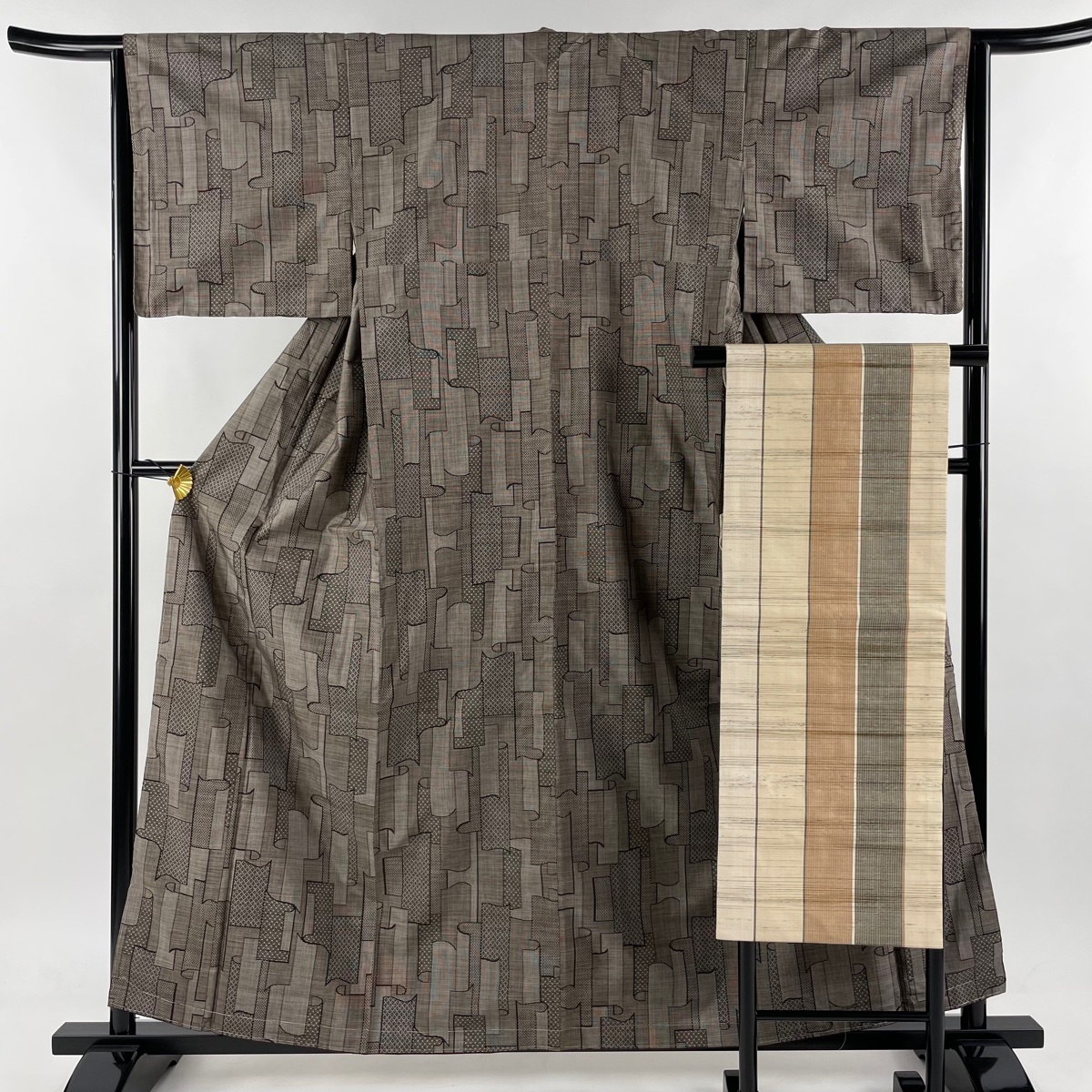 【在庫一掃】 紬 身丈160cm 裄丈64cm M 袷 名古屋帯セット ますいわ屋 幾何学 焦茶色 正絹 美品 秀品 【中古】拍卖