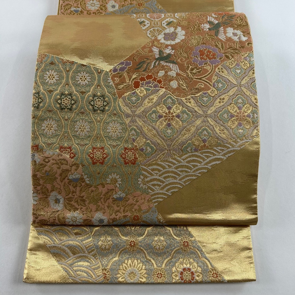 【在庫一掃】 袋帯 美品 秀品 花唐草 鳳凰 金銀糸 箔 金色 六通 正絹 【中古】拍卖