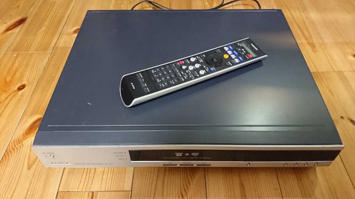 DVDレコーダー 東芝 RD-X534 リモコンつき ジャンク 部品とり拍卖