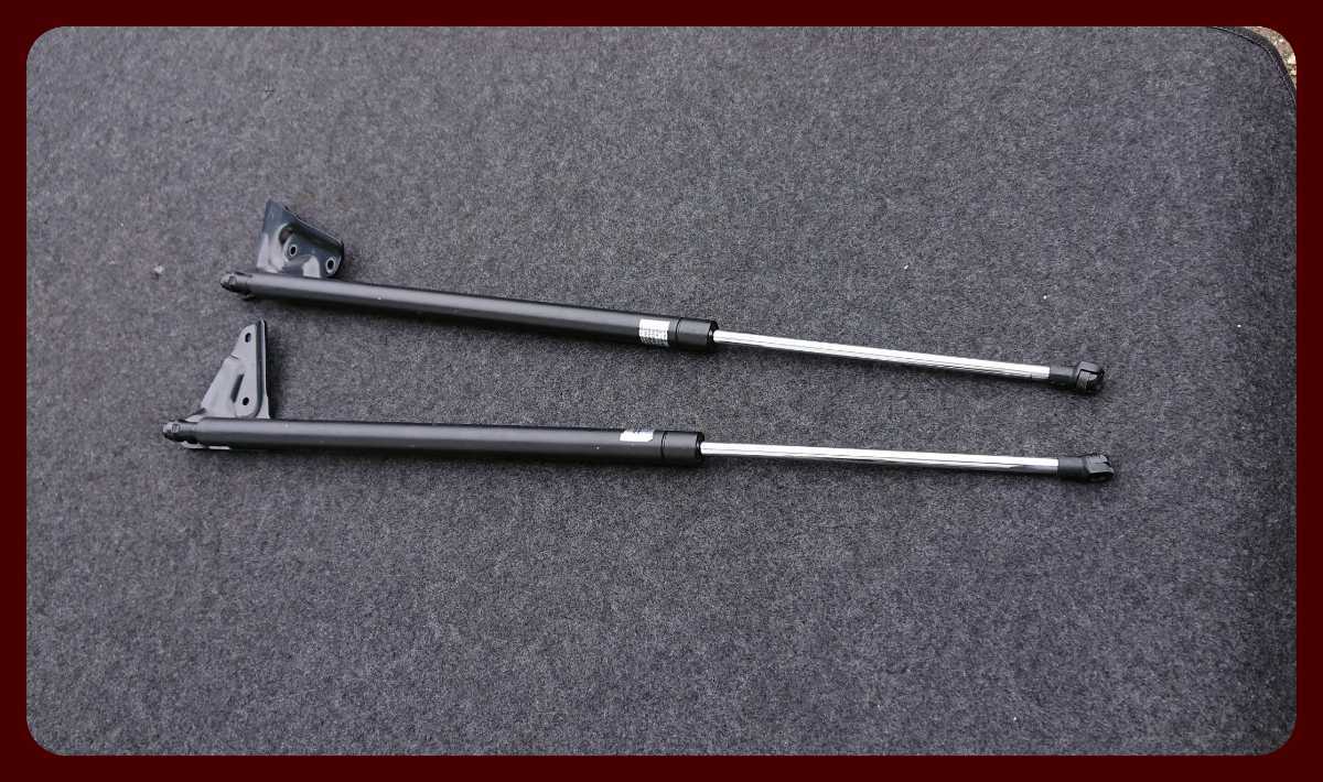 スズキ パレット sw MK21S バック ドア リア ダンパー A-1564拍卖