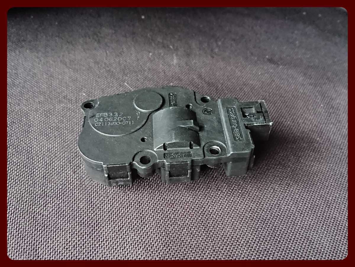 BMW E90 320i サーボ フラップ モーター cz113930-0711   A-1638拍卖