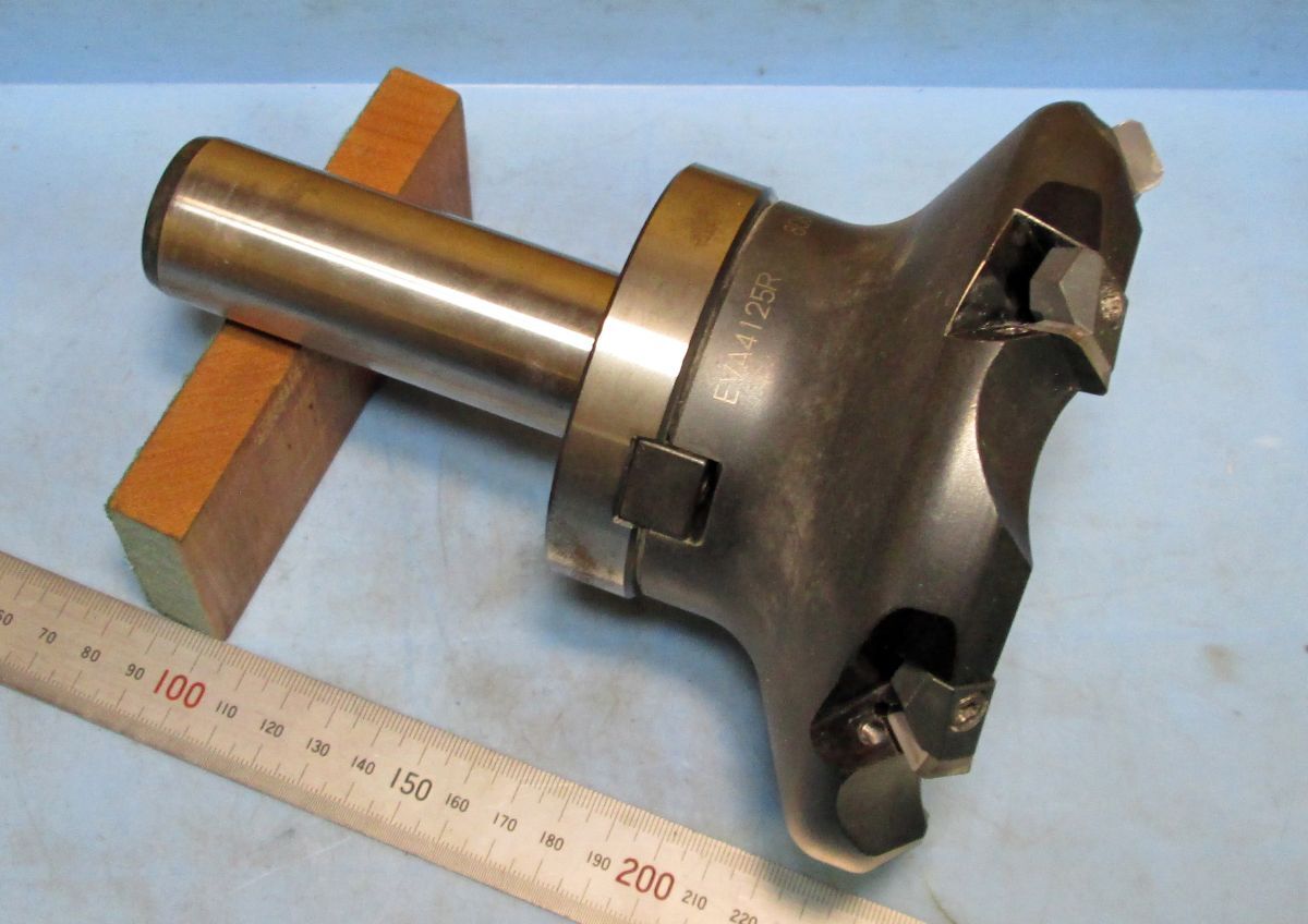 FC042 32mm フェイスミル SUMITOMO EVA4125R 中古拍卖