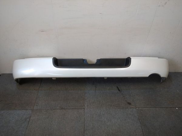 ハイエース 200系 打刻 52159-26300 ホワイトパール系 純正 リアバンパー/リヤバンパー(R5RT-3898)拍卖