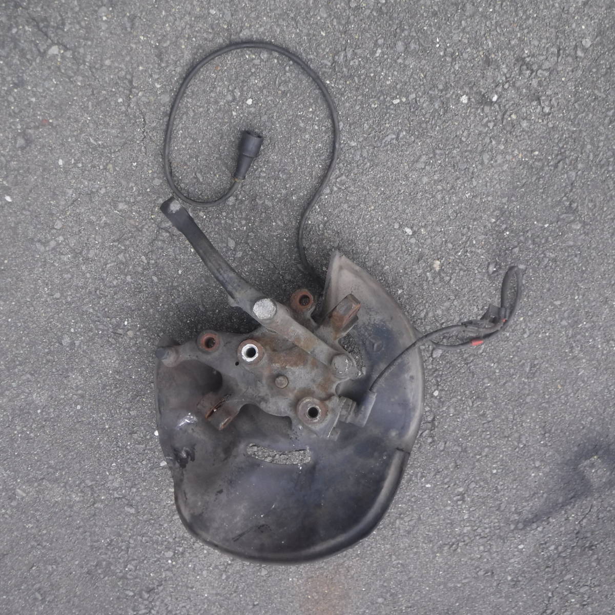 ベンツEクラスW124左フロントハブM103左ナックル300E左フロント サスペンション部品取り車あります拍卖