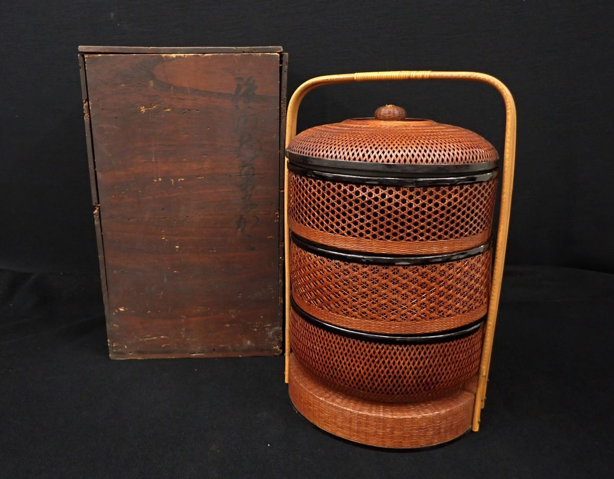 ◆中国古玩 三段菓子籠 時代箱付き◆茶道具/竹網かご/煤竹/難有/消費税0円拍卖