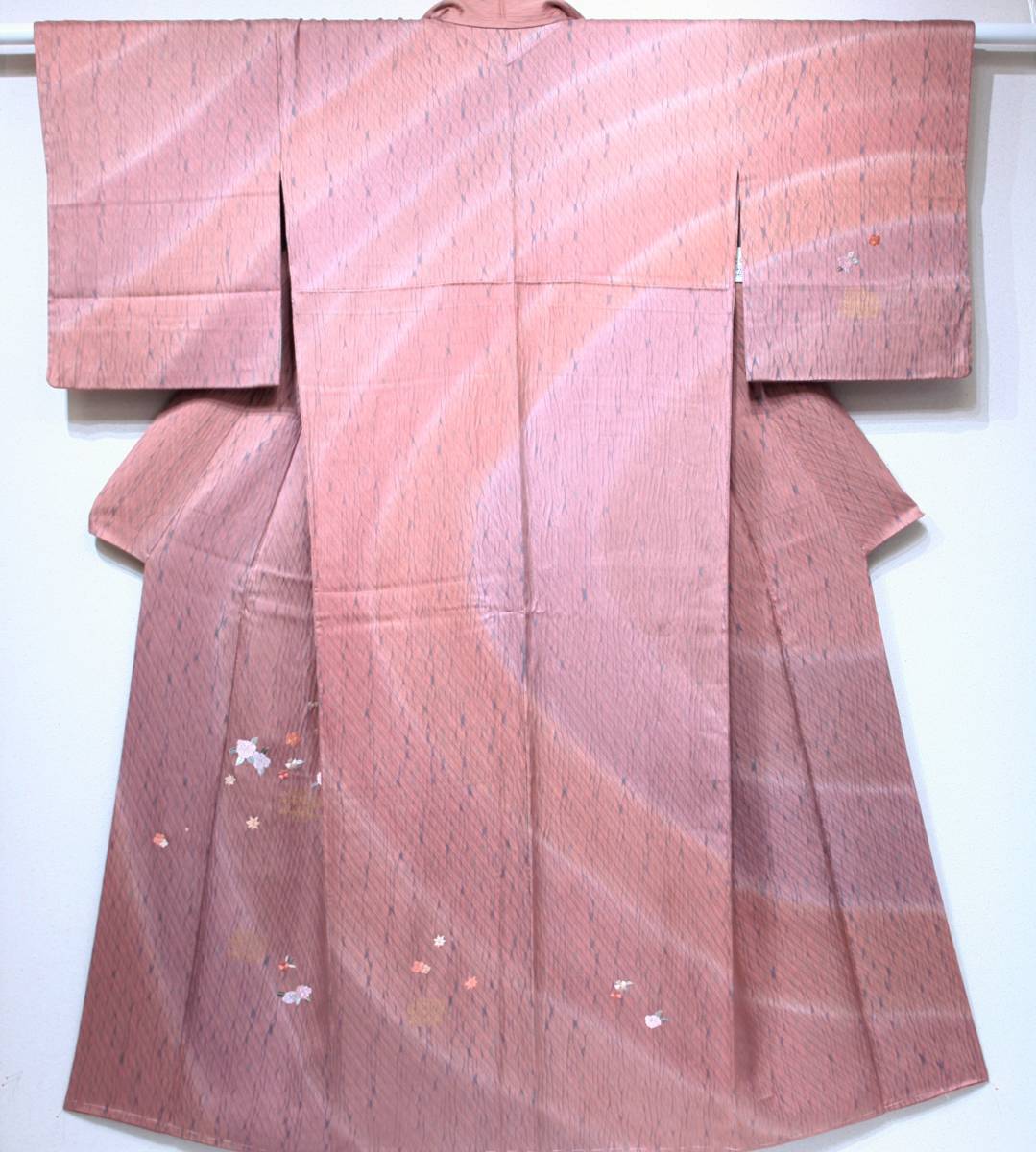 花とら★値下げしました★ ●リサイクル着物 訪問着 縫取り 小花刺繍 芝 灰桃 吹寄せ 美品 200511拍卖
