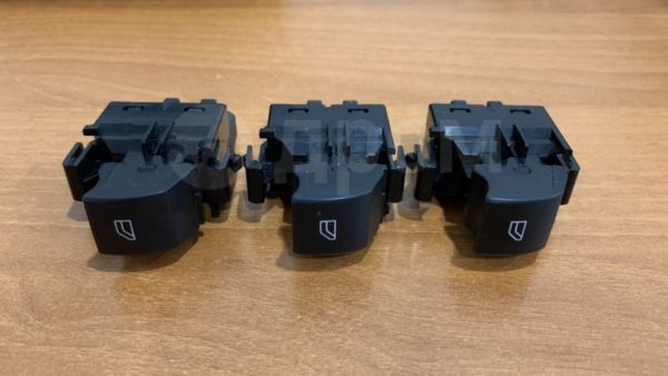 在庫希少!【未使用 三菱 純正】エクリプスクロス PHEV ウィンドウスイッチ 3個セット 助手席 リア左右 使用可拍卖