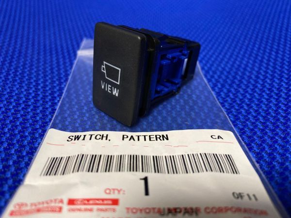 在庫希少!【未使用 トヨタ 純正】C-HR NGX50/NGX10 流用 VIEWスイッチ 発光色:水色 要加工拍卖