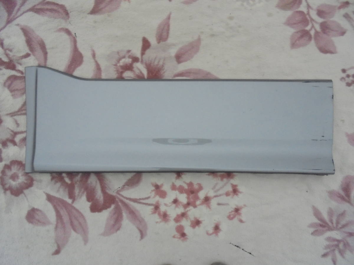 ノア,ヴォクシー,エスクァイア ZRR80.ZRR85.ZWR80 純正 左フロントドア サイドパネル 76904-28140 ☆送料格安 ☆要確認 2595拍卖