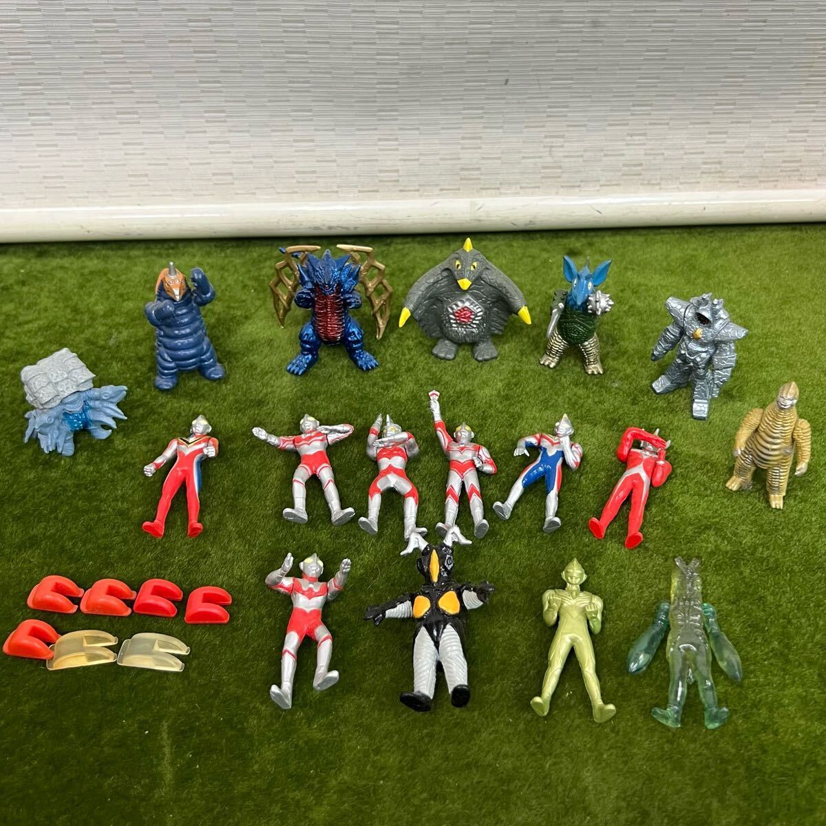 C★☆ ウルトラマン/ウルトラ怪獣シリーズ など ミニフィギュア 17点まとめ ウルトラマン/クリアカラー バルタン星人 など拍卖