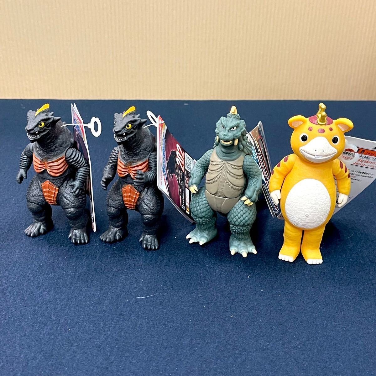 ★☆未使用保管品 BANDAI/バンダイナムコ ウルトラ怪獣シリーズ ソフビ/ソフビ人形 4点セット ベビーデマーガ/ゴメス/ブースカ タグ付拍卖
