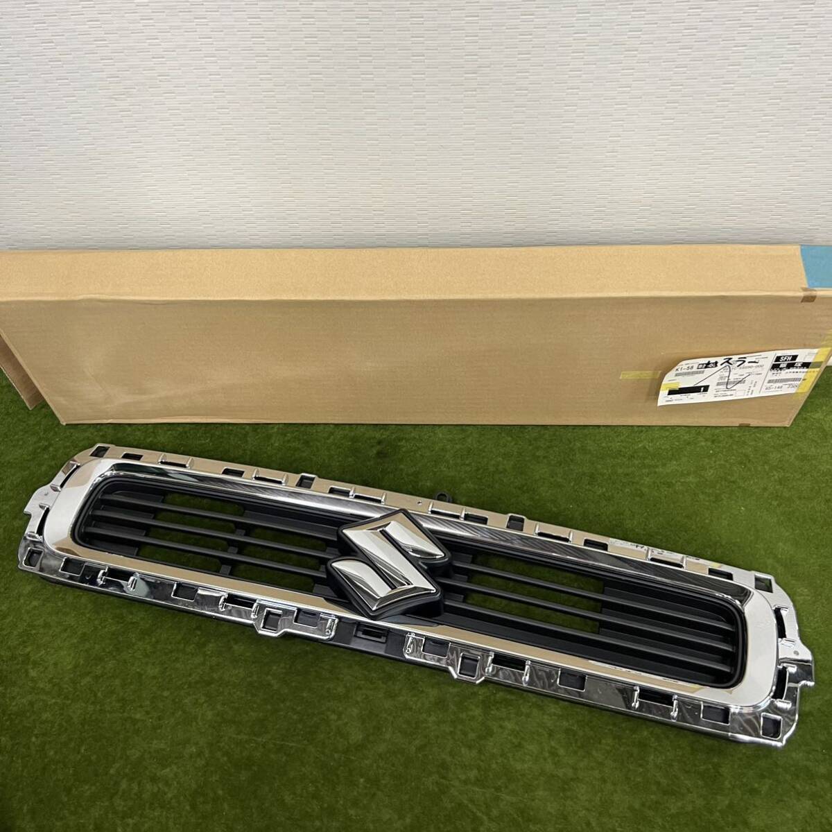 ★☆ 純正取り外し品/車パーツ SUZUKI/スズキ ハスラー 純正フロントグリル MR52S MR92S 71743-59S0拍卖