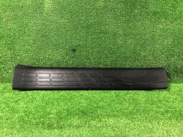 TOYOTA ノア NOAH ZRR80 2015年式 FRONT SCUFF PLATE LEFT ID:3177拍卖