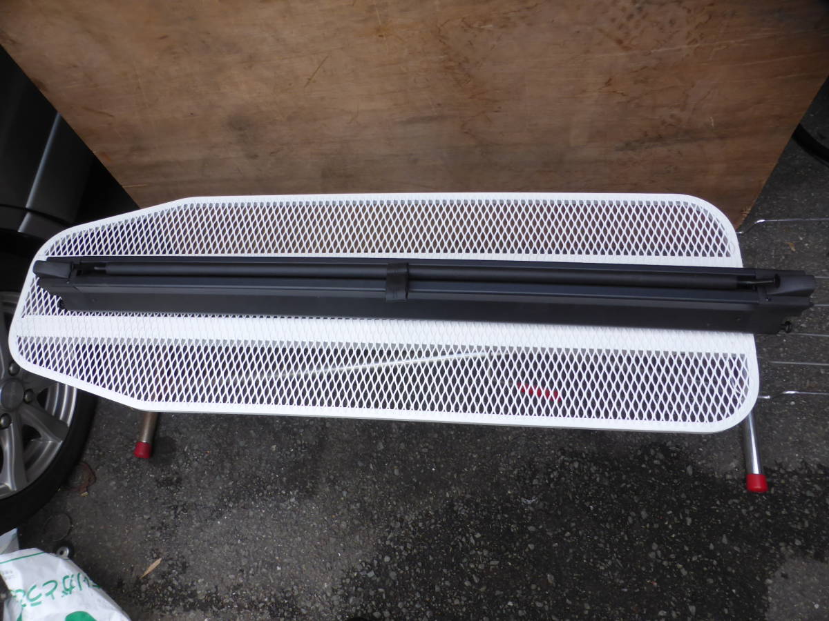 アルファロメオ159 2.2JTS ワゴン 93922 荷室仕切り網 巻き取り式 中古拍卖