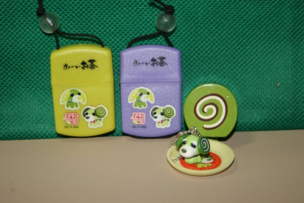 お茶犬 おーいお茶 伊藤園 Sweets犬 ロールケーキ犬 ケース付きキーチェーン &おでかけべんりグッズ ミニ印籠ケース セット 3個 フィギュア拍卖