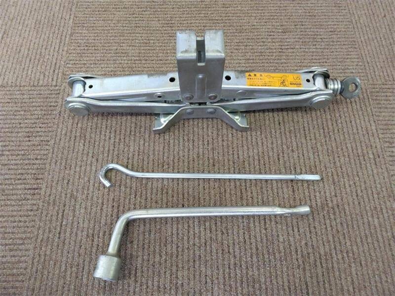 ジャッキ 工具付き 日産 U5 1.15トン(中古)【栃木県小山市】LP01-14982拍卖